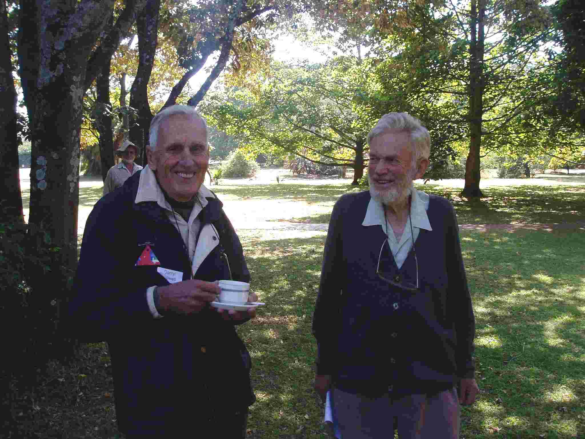 Darrel Plowes (left) with Bob Drummond