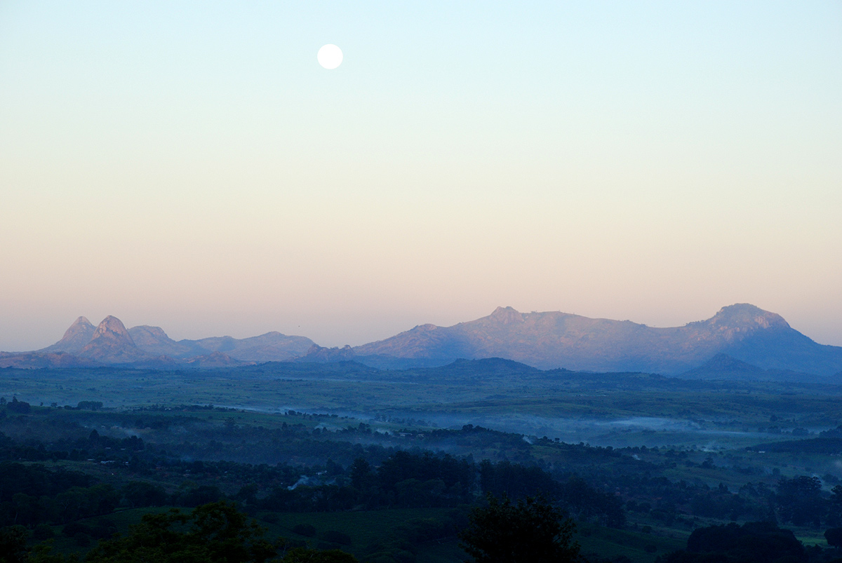 Early dawn over Gurue from the Tea Estates