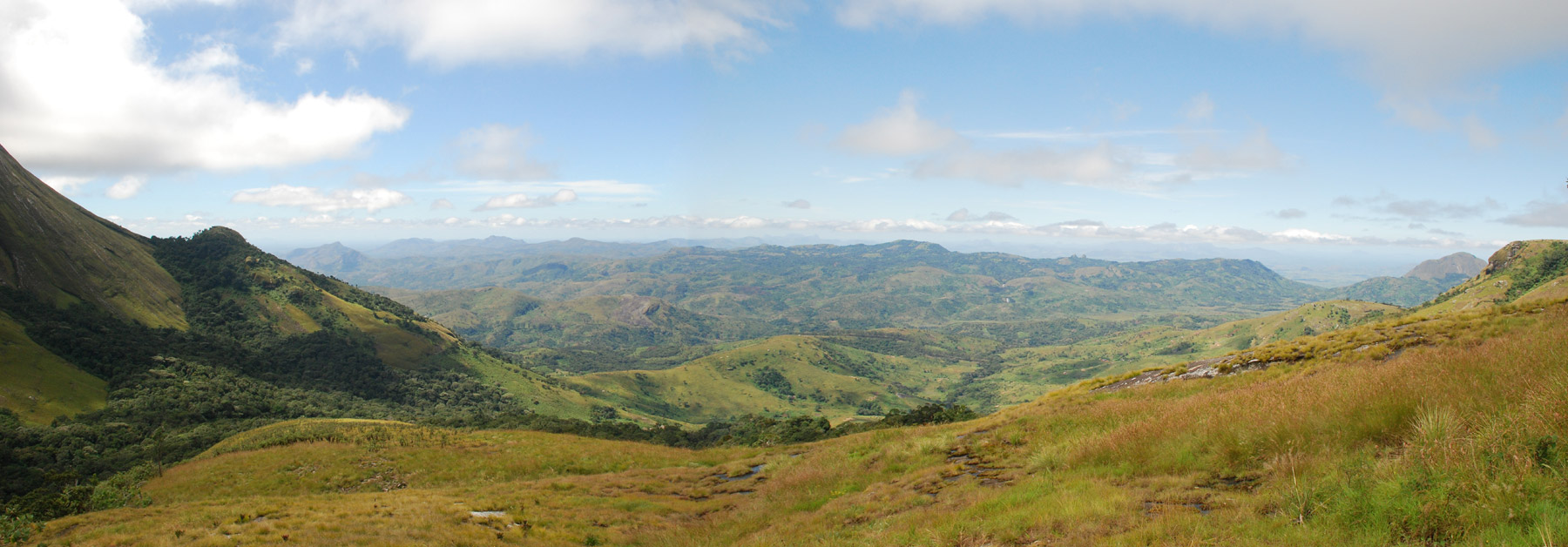 Panorama over Serra de Gurue from the base of Namuli peak.